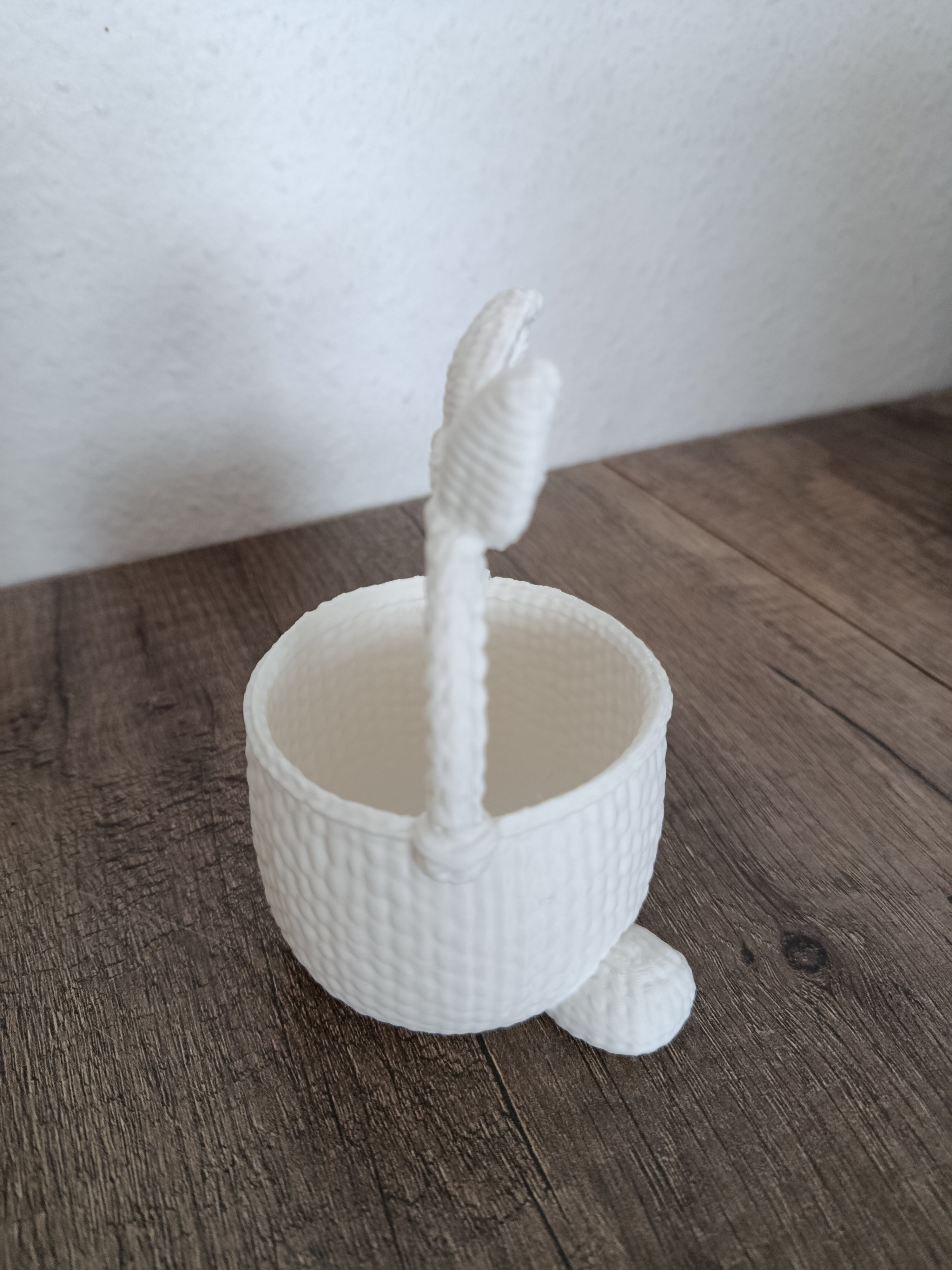 Gestrickter Osterkorb – Charmante Osterdeko aus dem 3D-Drucker